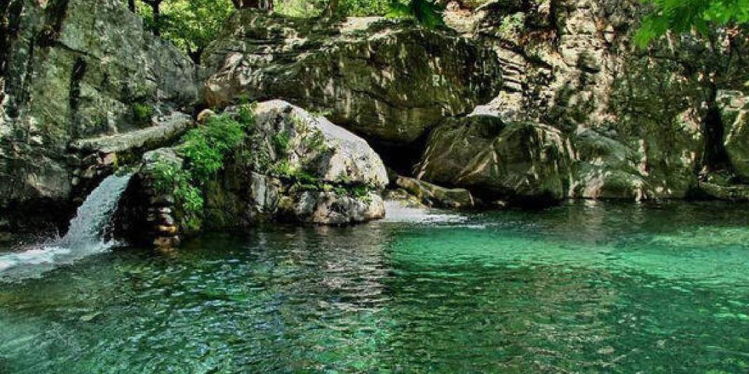İlkbaharın kalbi burada atıyor! Şelale sesleri ve temiz hava cezbediyor: Doğa aşıklarının gözdesi oluyor 2
